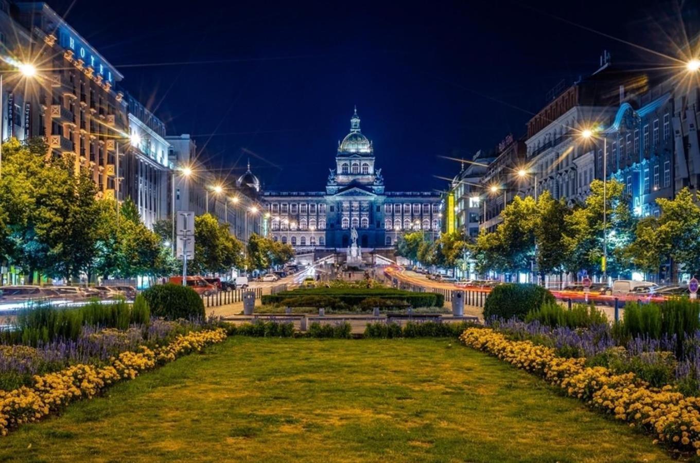 Best Location In Prague! 4 Bedrooms And Super Host! Εξωτερικό φωτογραφία